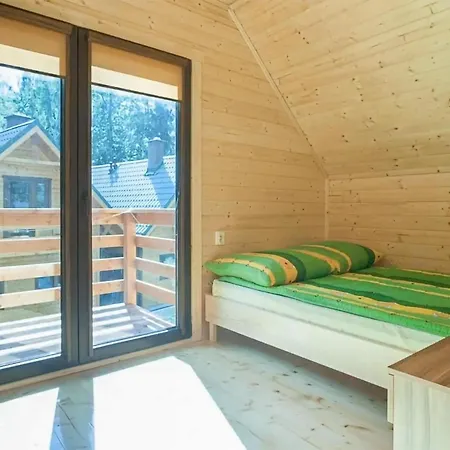 2 Bedroom Amazing In Casa de Férias